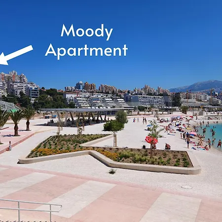 Apartment Moody With An Amazing View Split