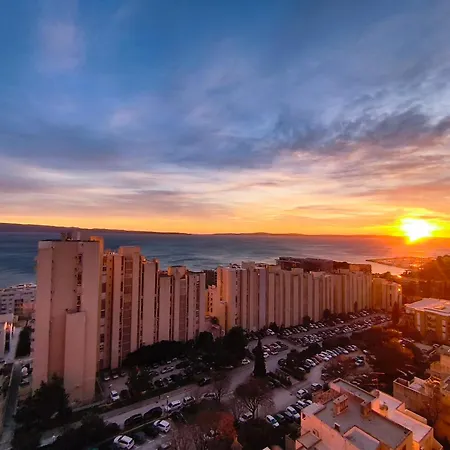 Moody With An Amazing View 斯普利特